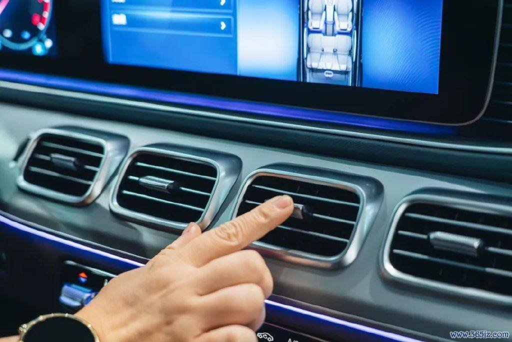 什么样的成皆有钱东谈主，会在2024年买一台飞奔GLS SUV？
