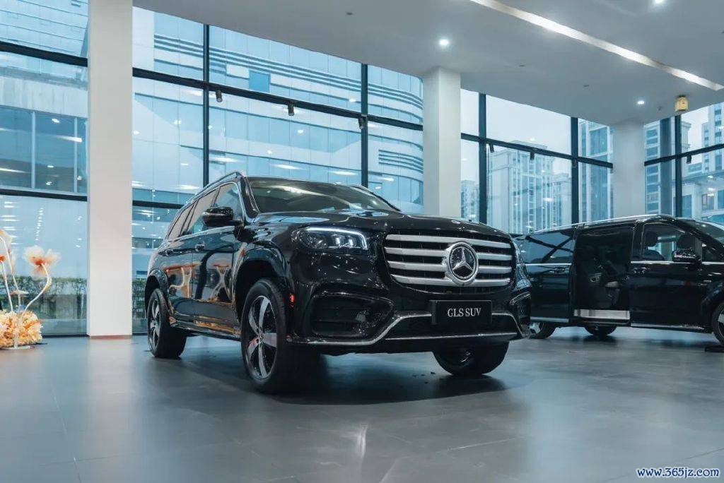 什么样的成皆有钱东谈主，会在2024年买一台飞奔GLS SUV？