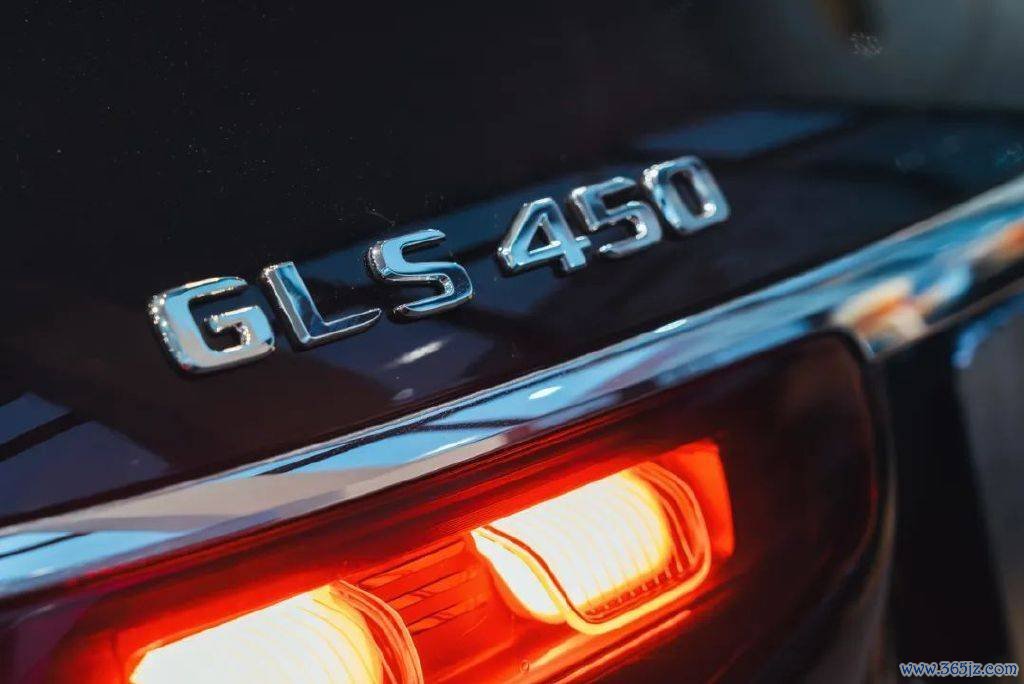 什么样的成皆有钱东谈主，会在2024年买一台飞奔GLS SUV？
